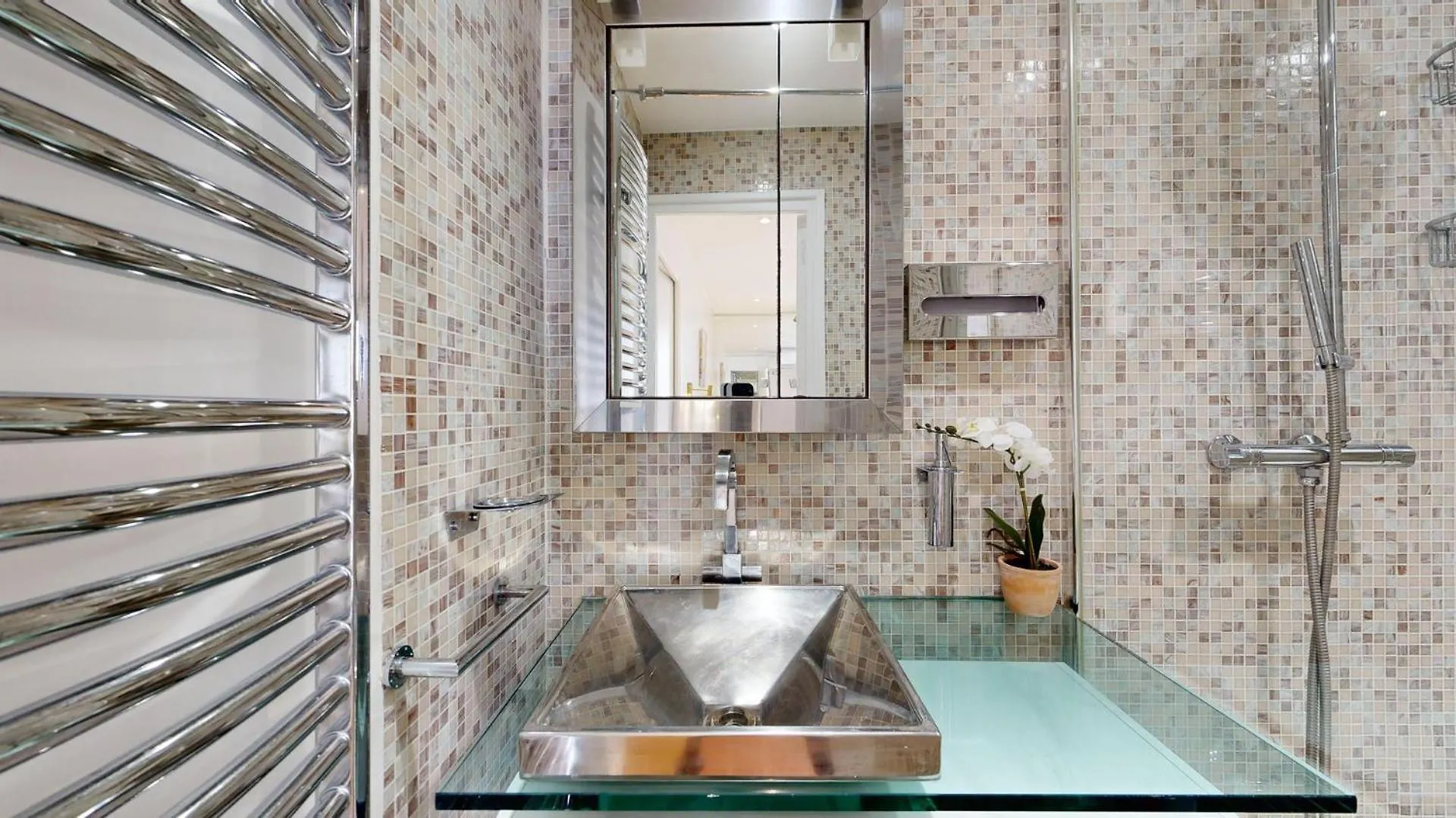 Bluestay 551 - Superbe Appartement A パリ 0*,  フランス